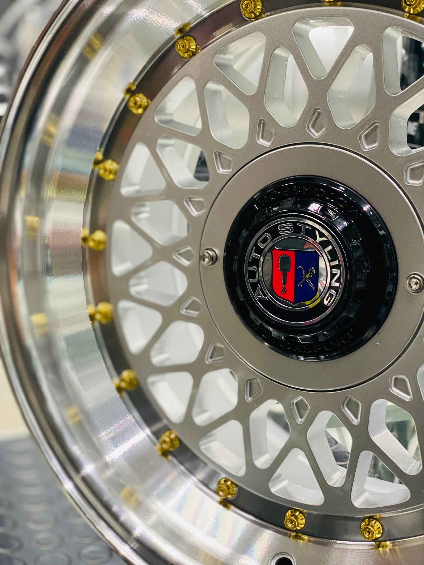 15” AS-P/MESH 4/100 5/100 SILVER + GOLD STUD