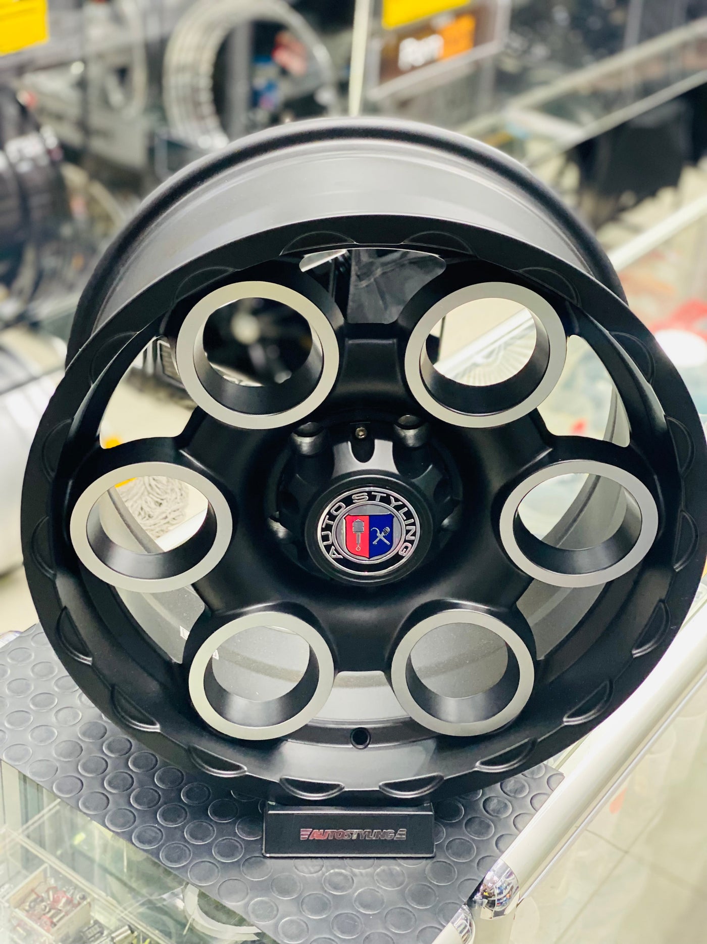 17” F2001 5x127 JEEP RIMS