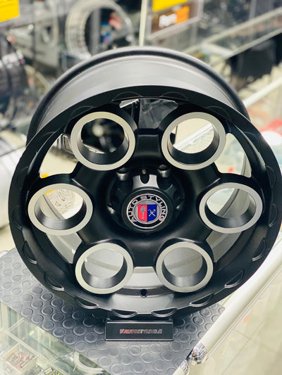 17” F2001 5x127 JEEP RIMS