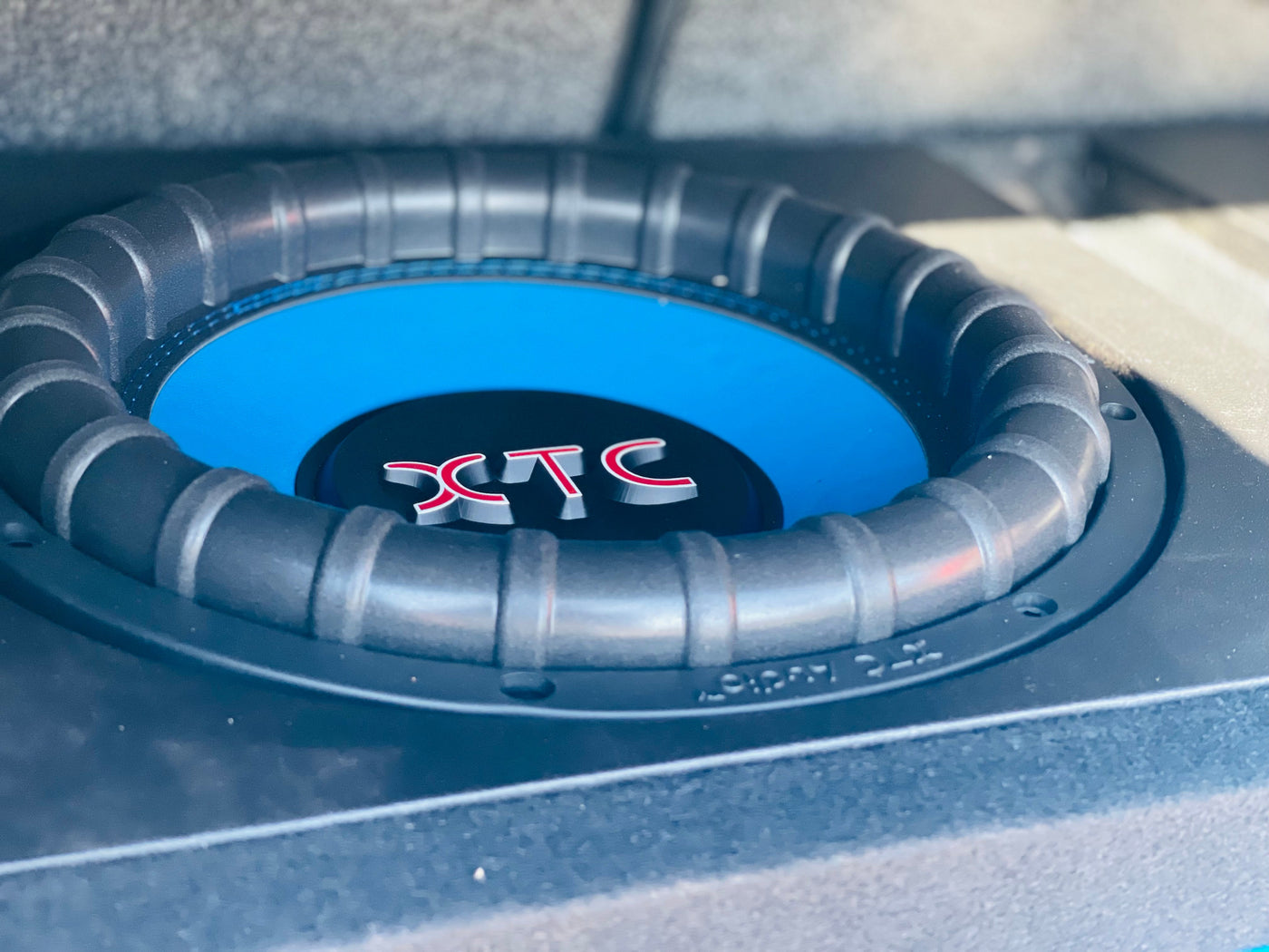 2010 POLO 1.6i ( FULLY LOADED WITH EXTRAS)