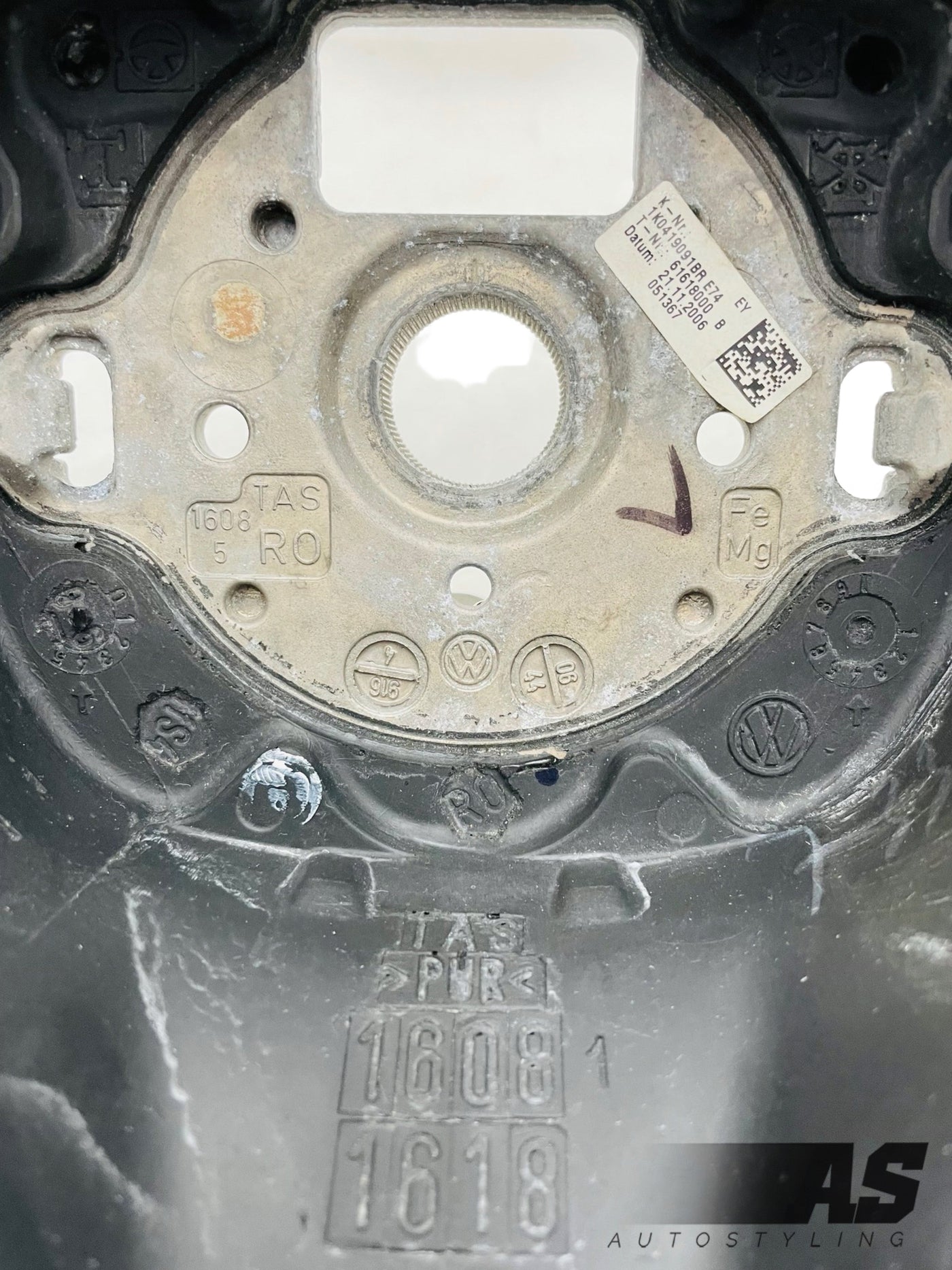 Vw genuine carbon Steering wheels