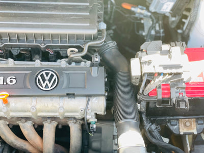 2010 POLO 1.6i ( FULLY LOADED WITH EXTRAS)