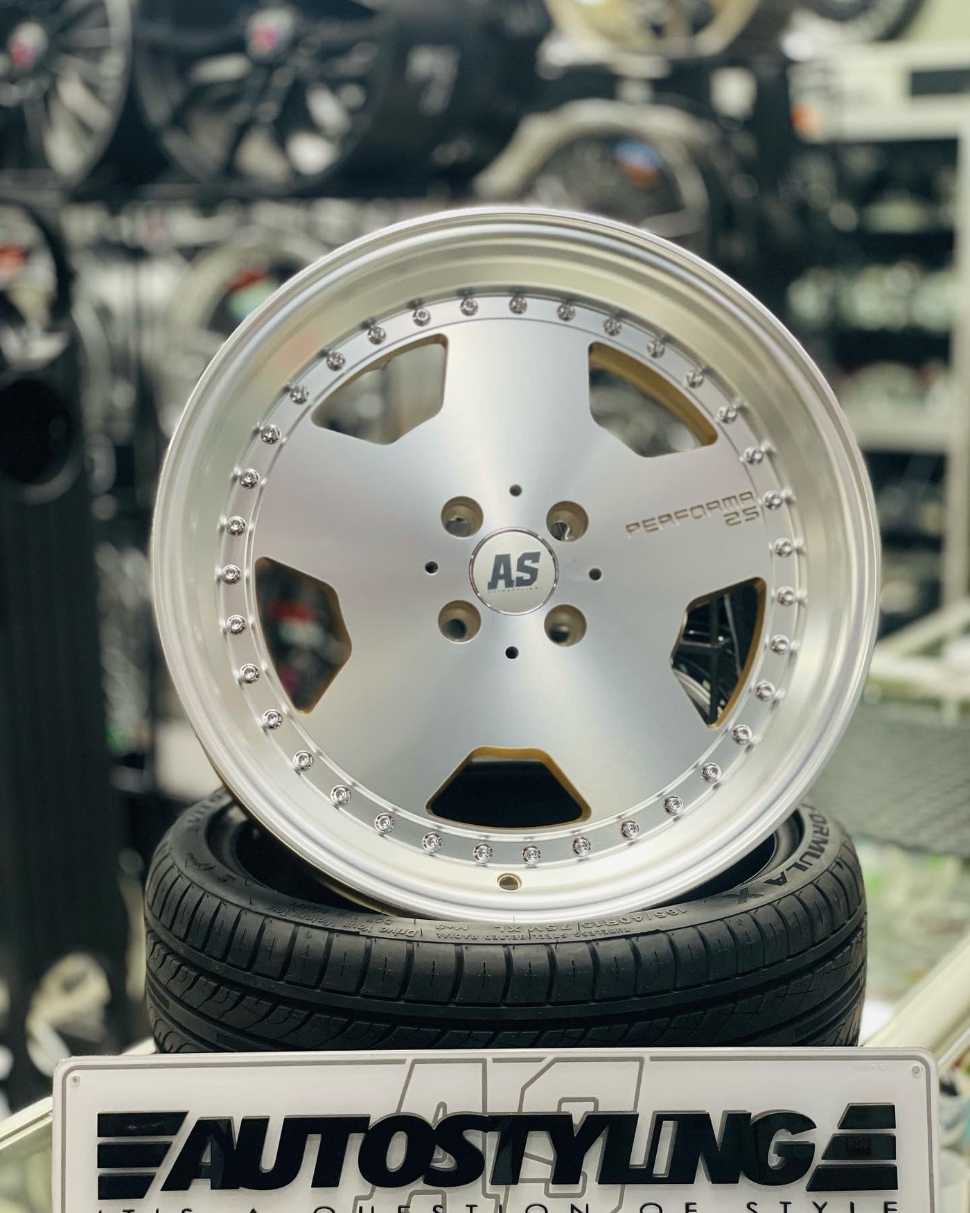 17''  AS-AMG PERFORMA M/ BLOCK 4/100 & 5/100 WHEELS