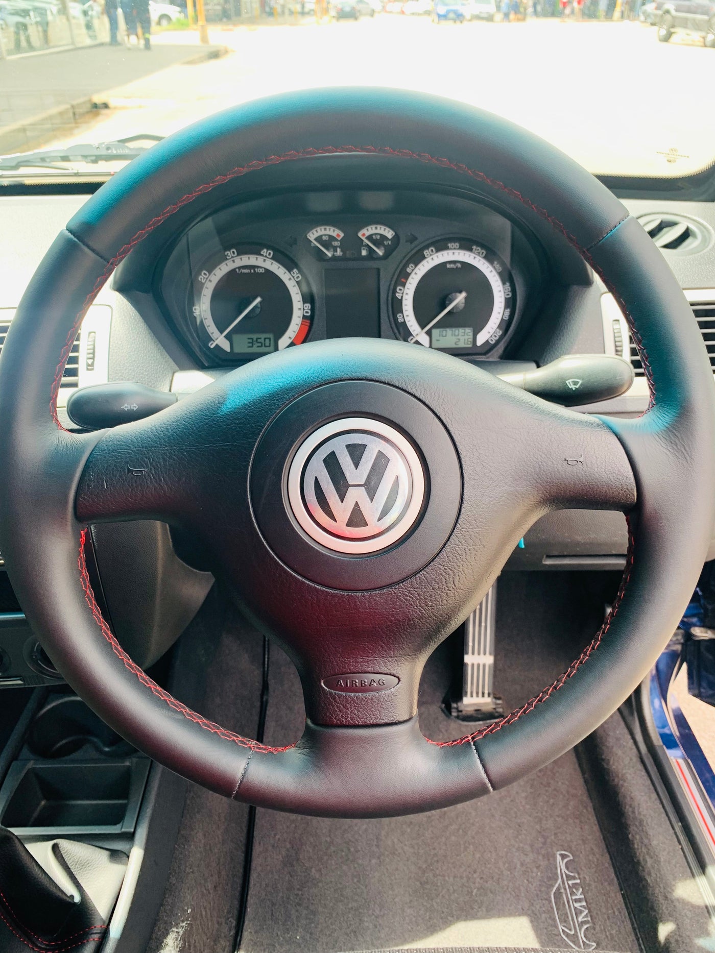 MK1 LIMITED EDITION 560/1000 1.6i AC & AIRBAG SPEC