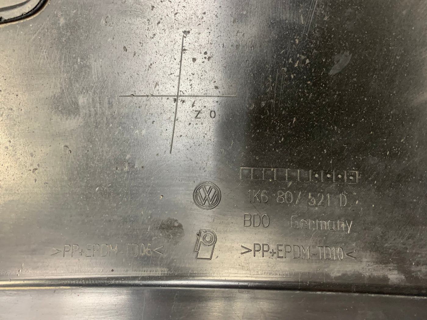 OEM preowned GOLF 5 GTI REAR BUMPER APPRON