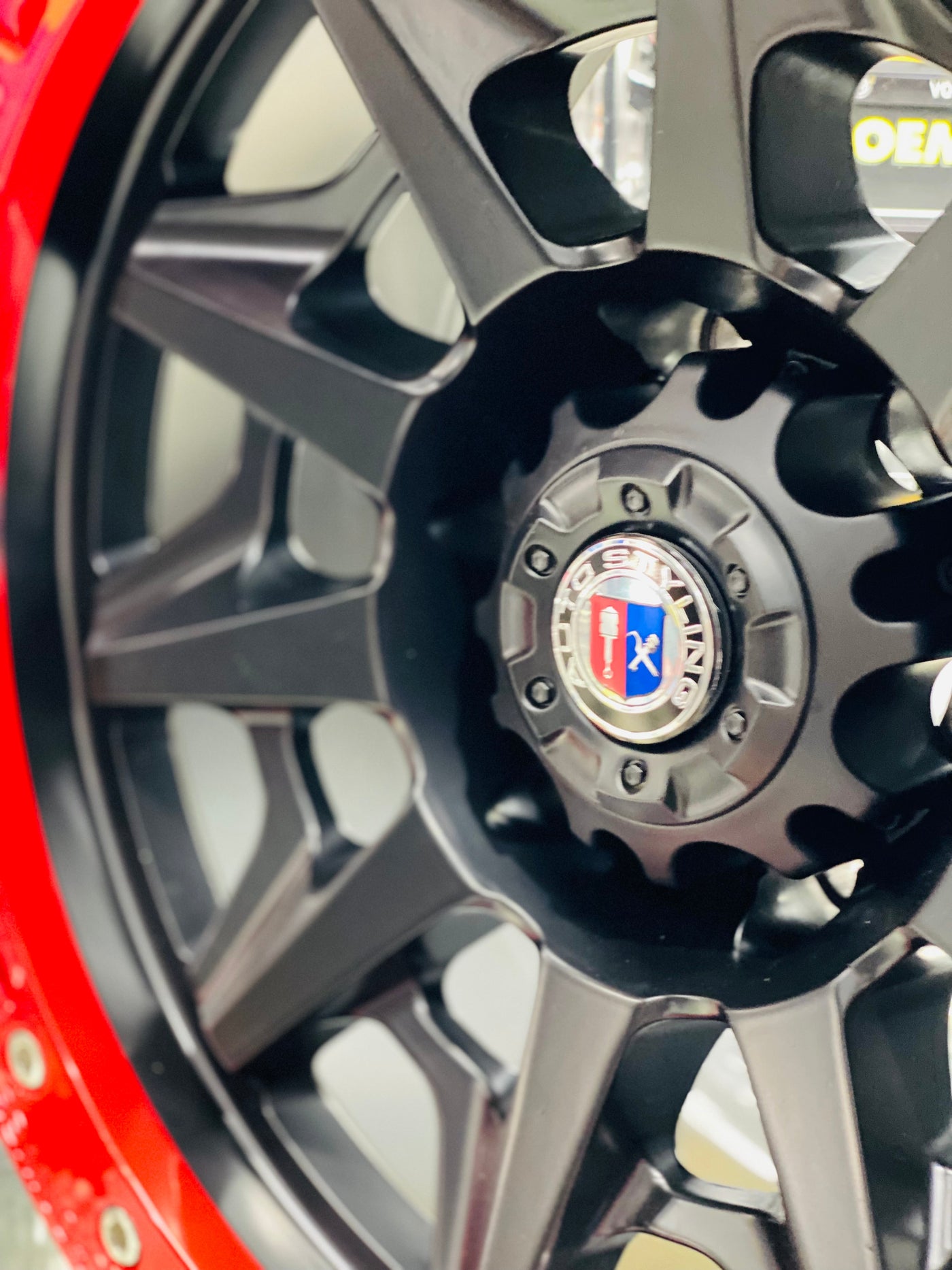 18” AS- F2005 RED FLOWFORGED BAKKIE RIMS 6/139