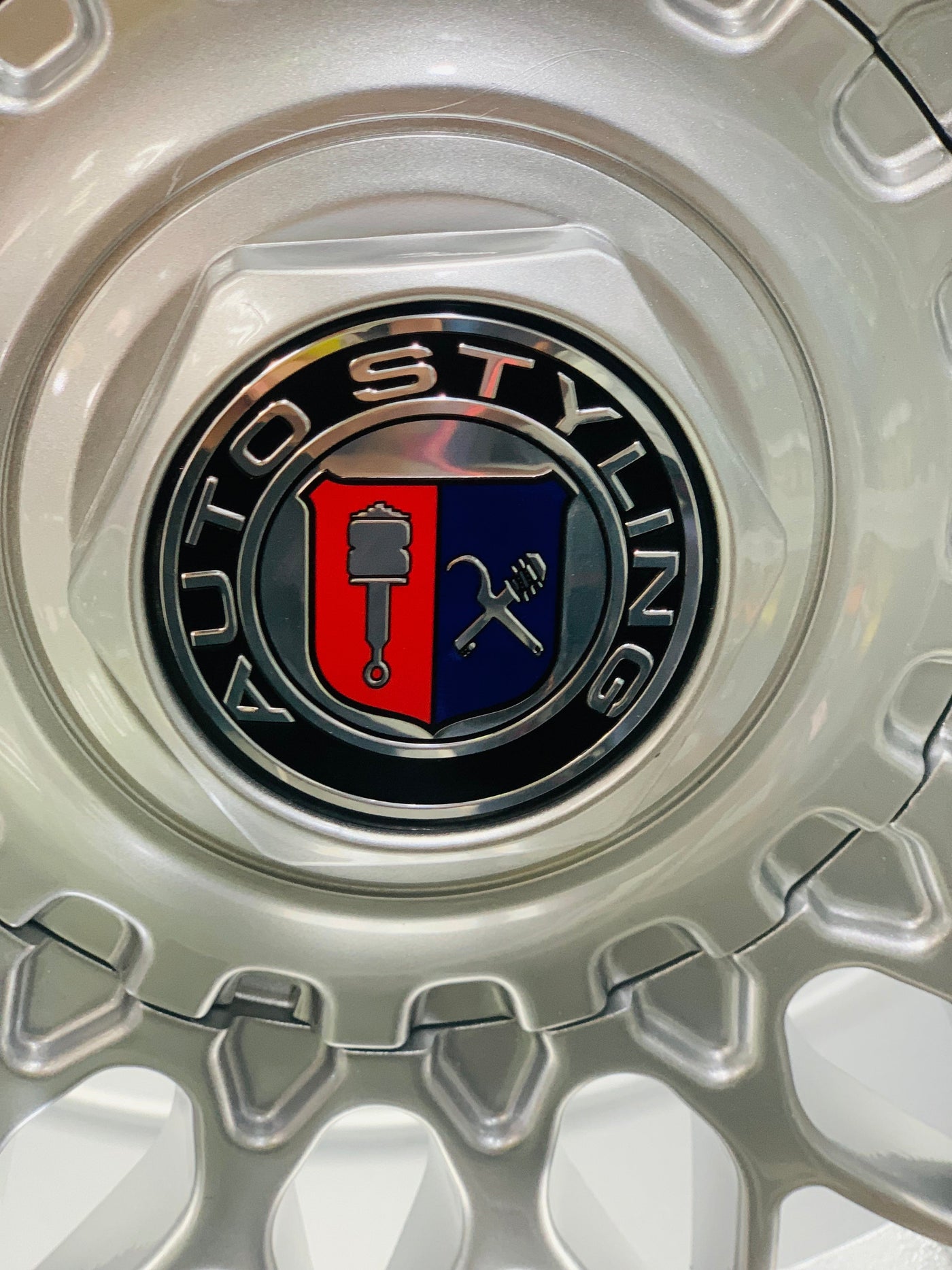 17” AS-SCORPION GOLD STUD