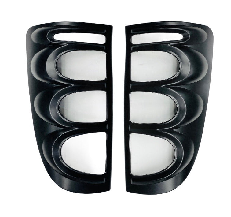 HILUX 2005-2011 TAIL LIGHT TRIM