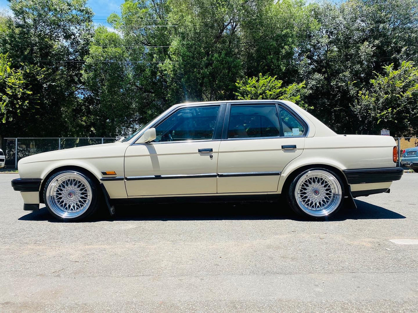 17” AS-MESH 8.5/10j 4/100 4/114 SILVER