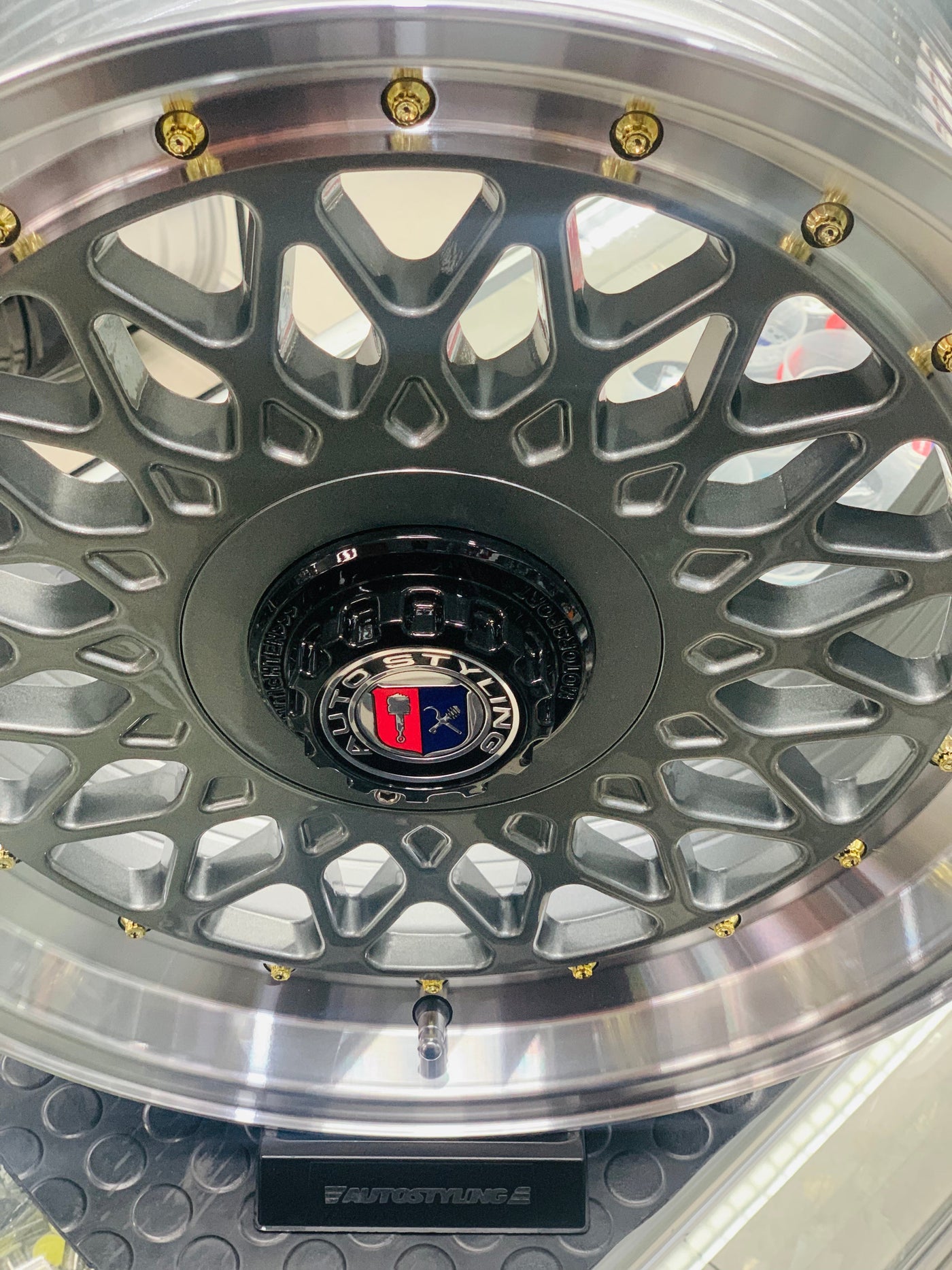 17” AS-PMESH GUNMETAL WHEELS