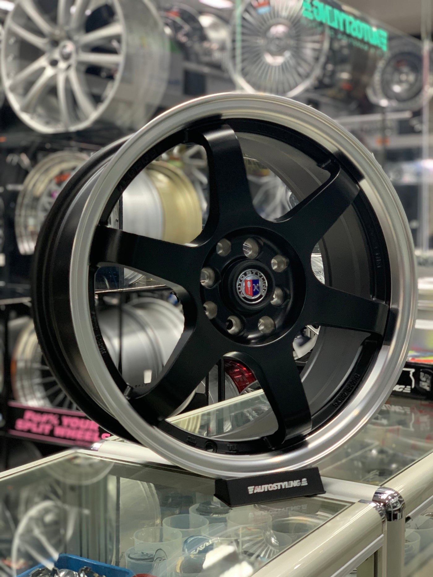 17” AS-37 4/100 4/114 BLACK SILVER LIP