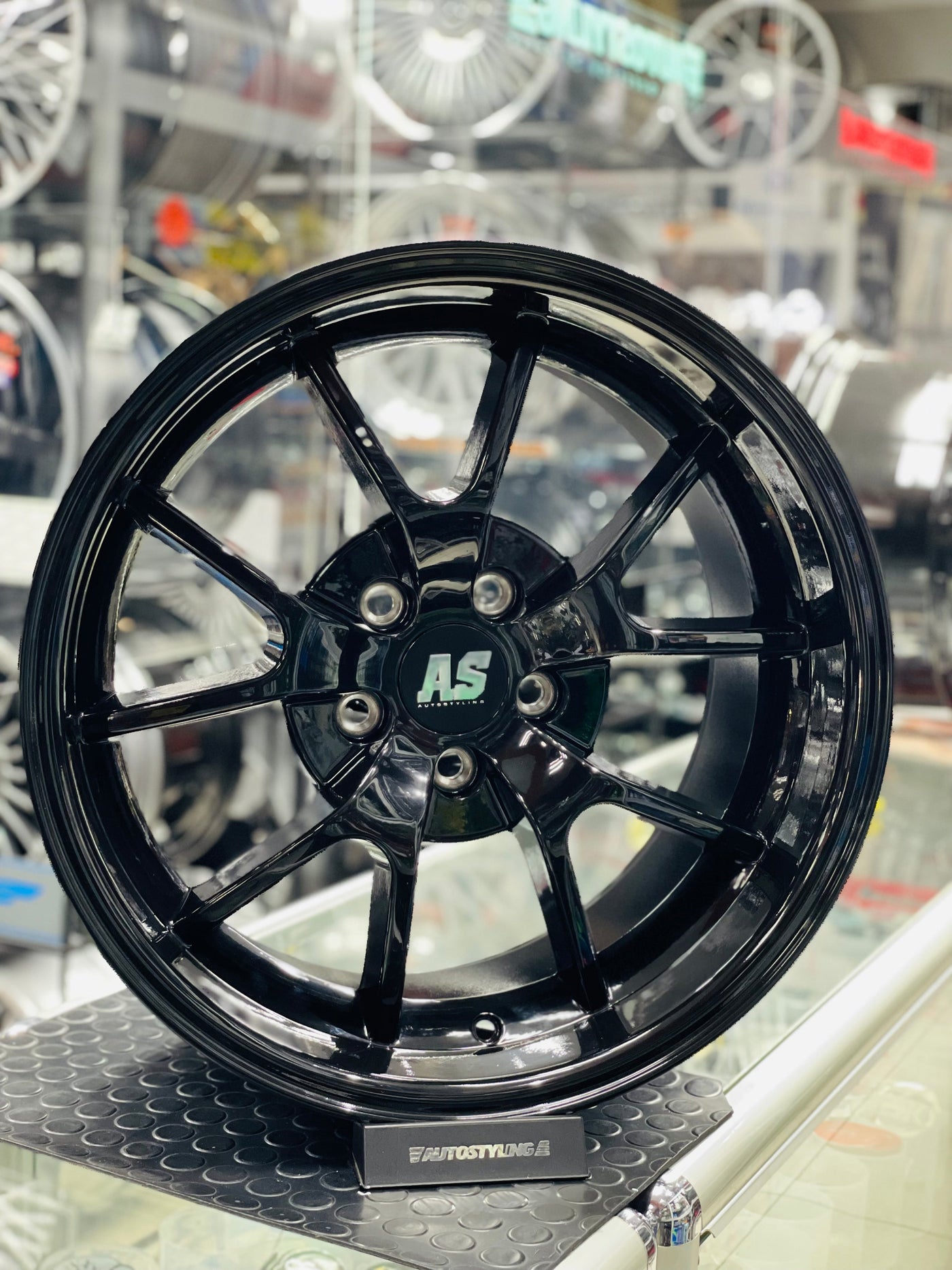 18” F50559 5/114 BLACK