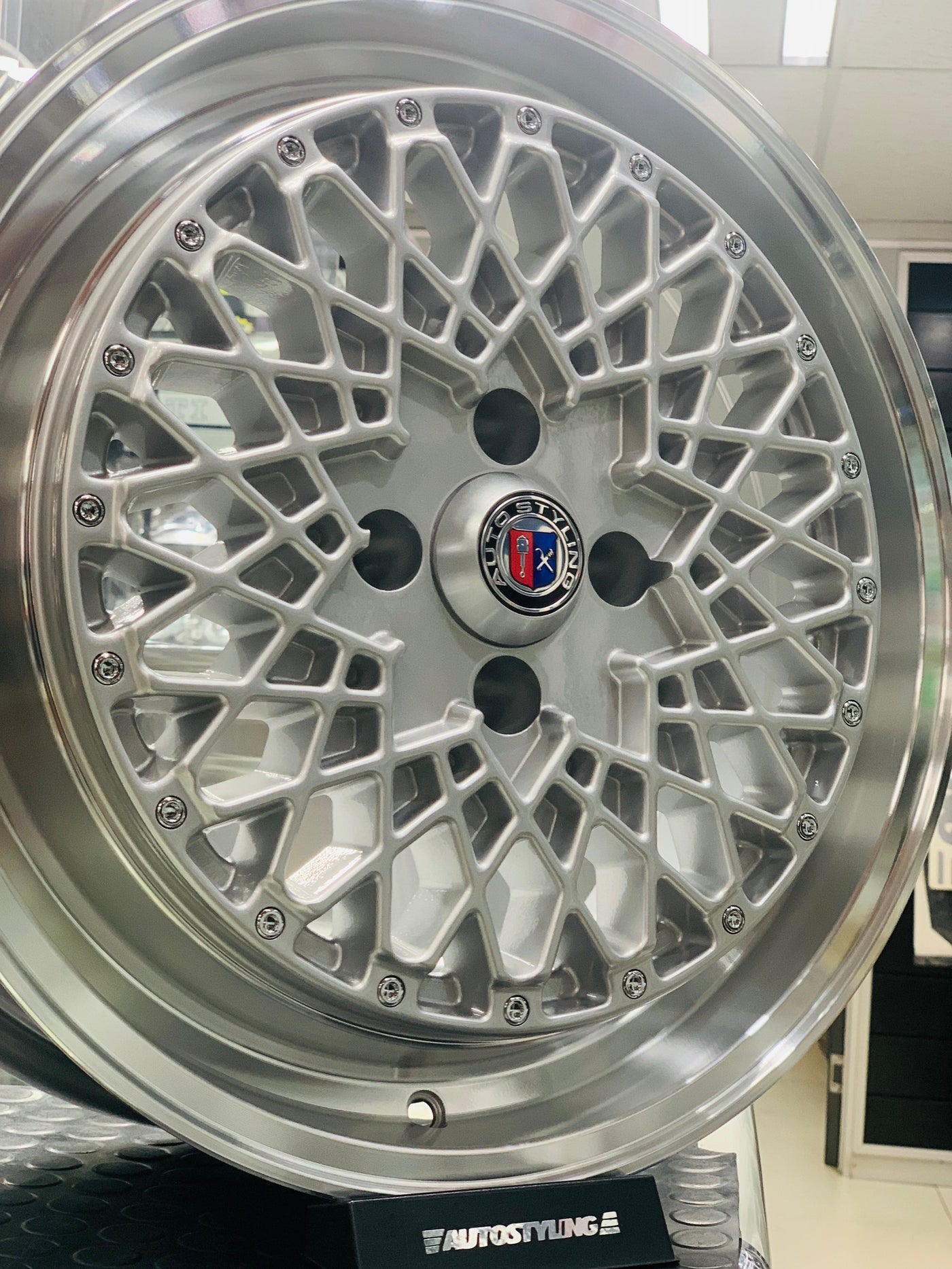 17” AS REVERSE  4/100 SILVER