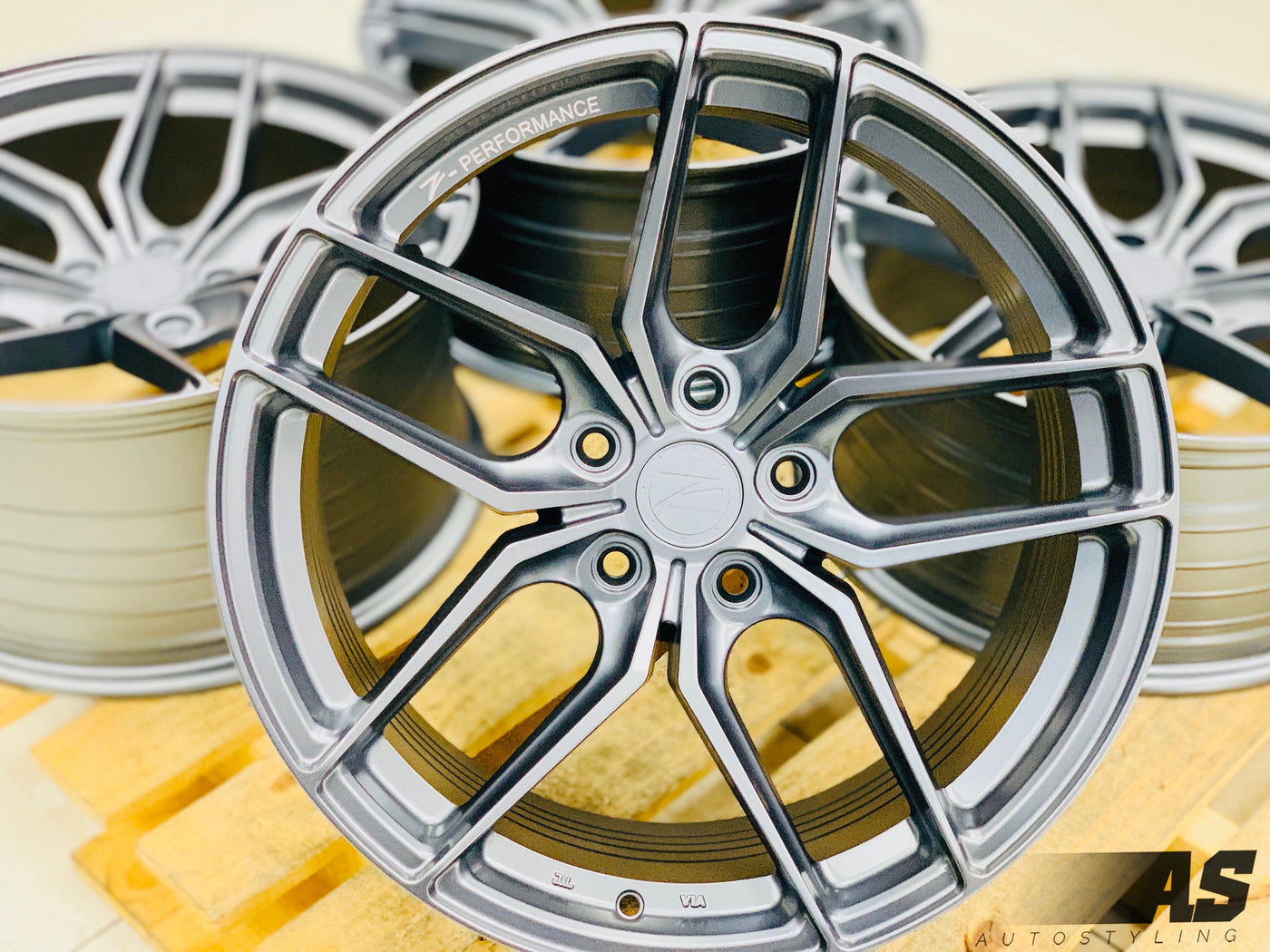 19” Z-P 5/112 GUNMETAL