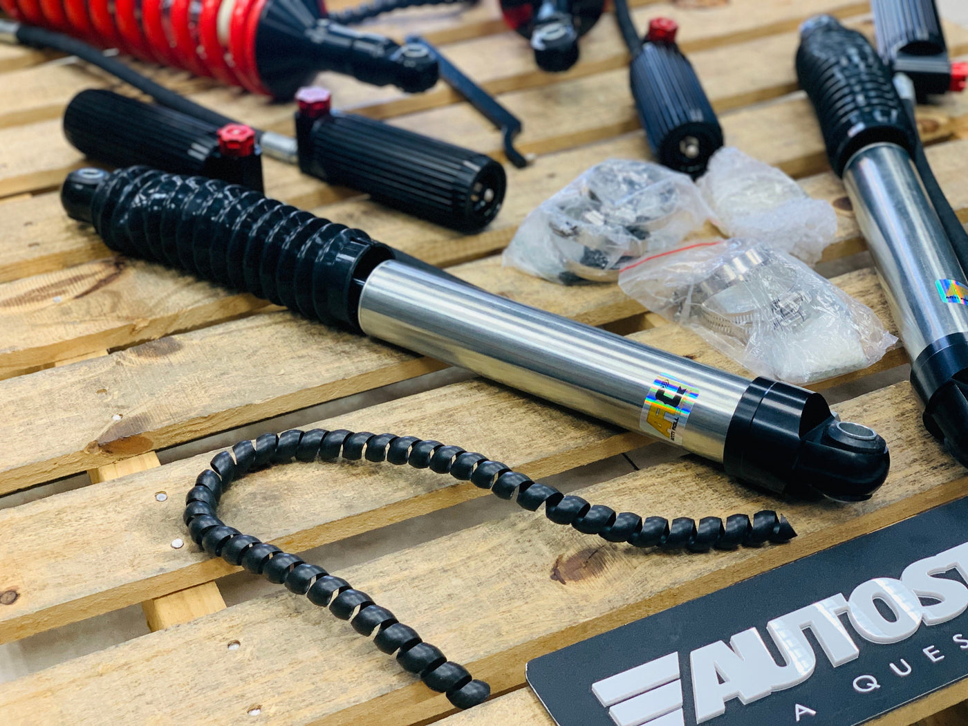 Ford Ranger T7 nitrogen lifting shocks