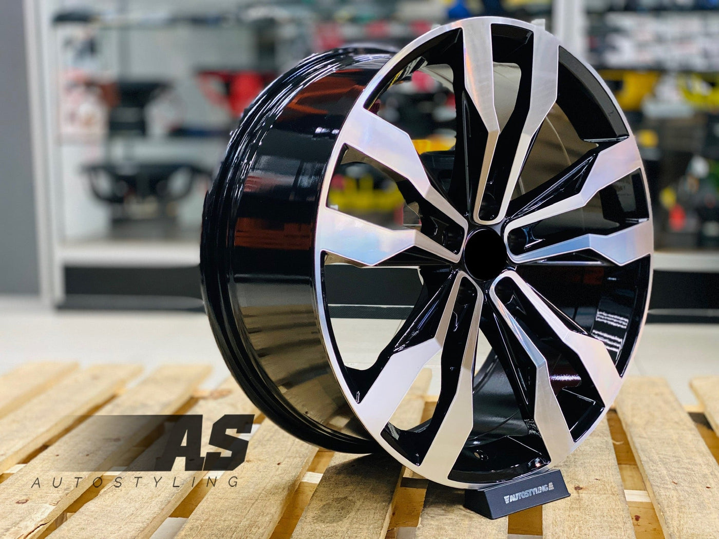 20” AS- TIG 5/112 BLACK MACHINE FACE