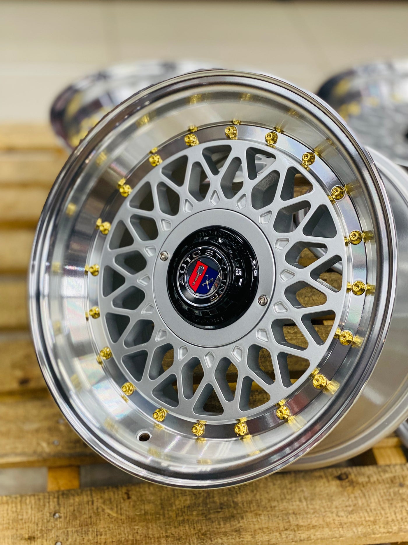 15” AS-P/MESH 4/100 5/100 SILVER + GOLD STUD