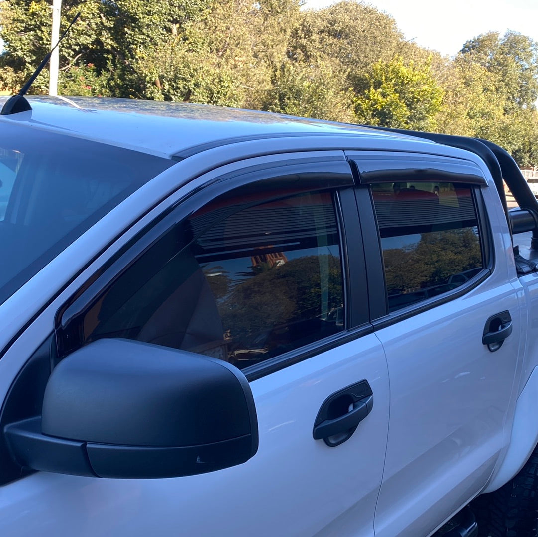 WINDSHIELDS FORD RANGER T6/T7 GLOSS BLACK