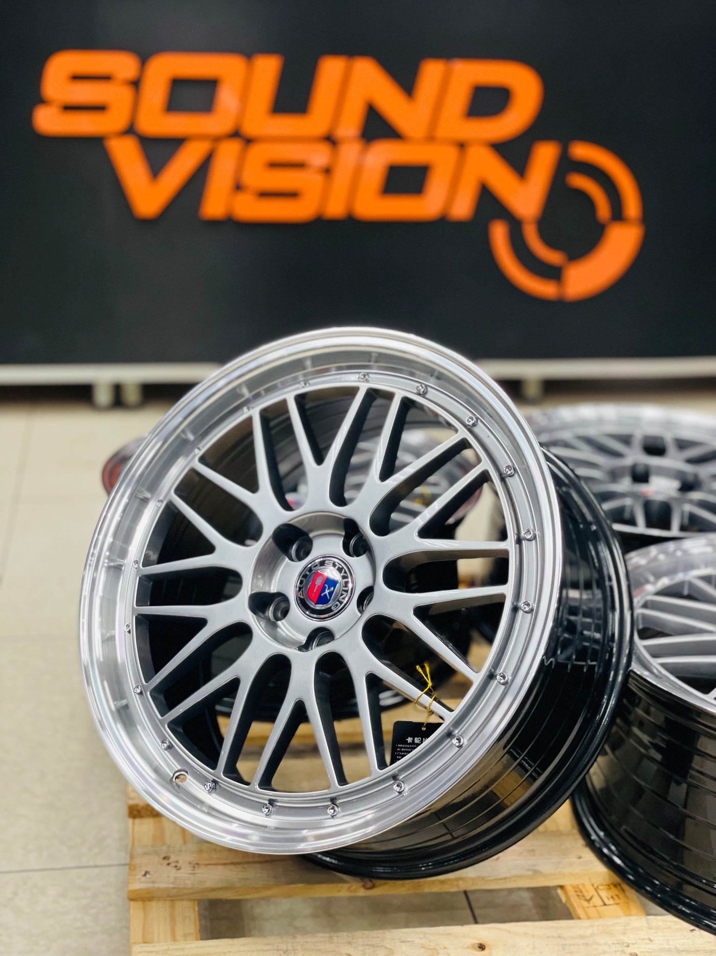 19" AS-LM  5/112 HYPER BLACK 8.5J