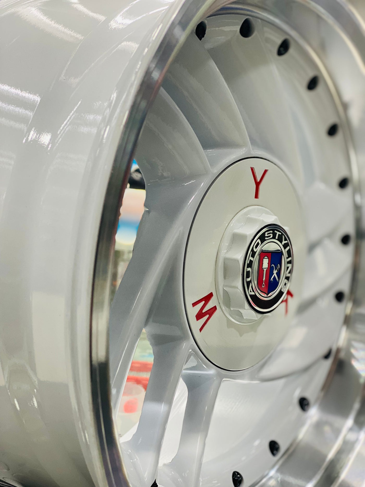 15” AS- 5708 WHITE  4/100 & 5/100