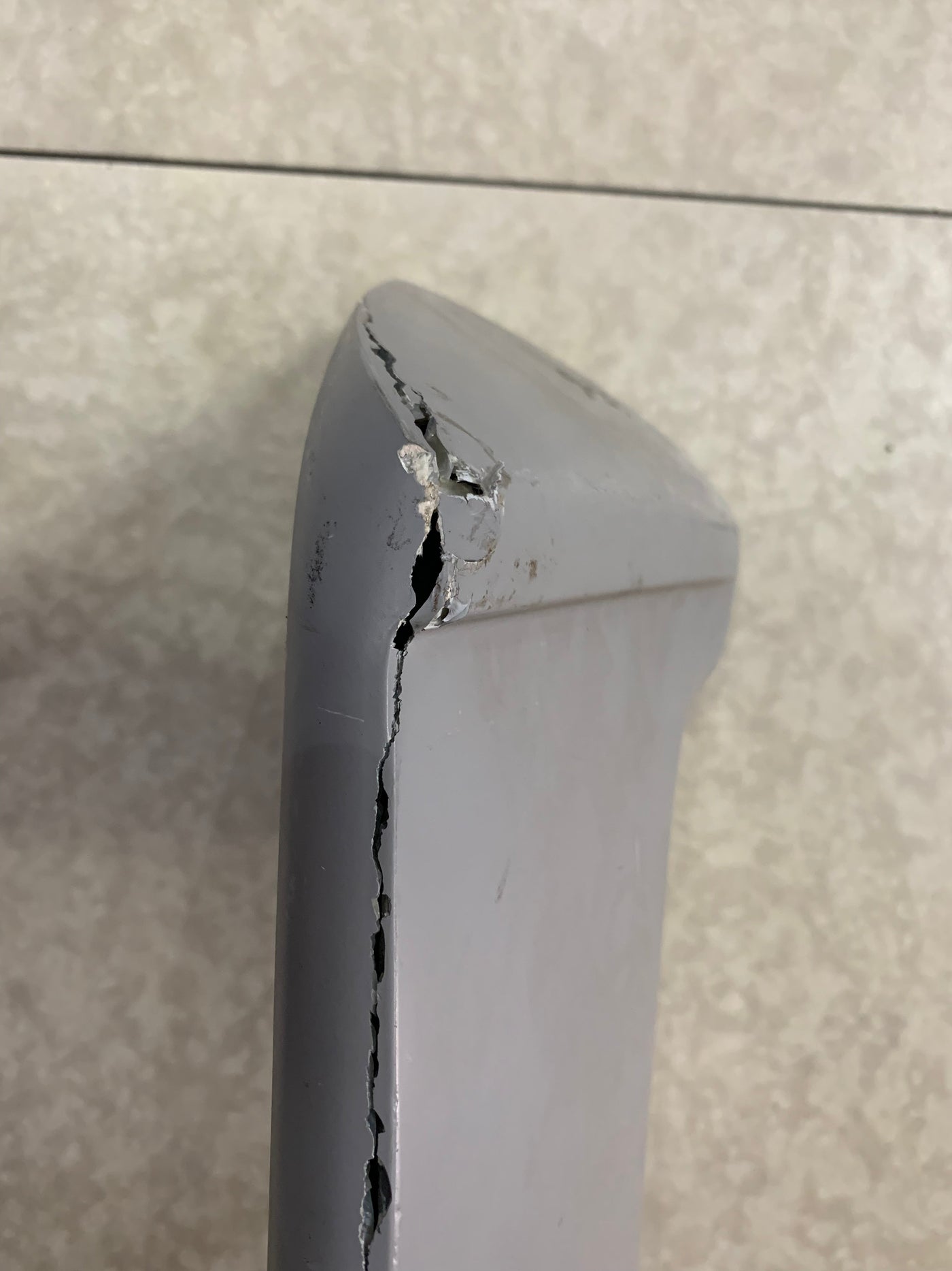 Mk6 gti osir fibre glass roof spoiler ( SHOP SOILED ) cracked but repairable