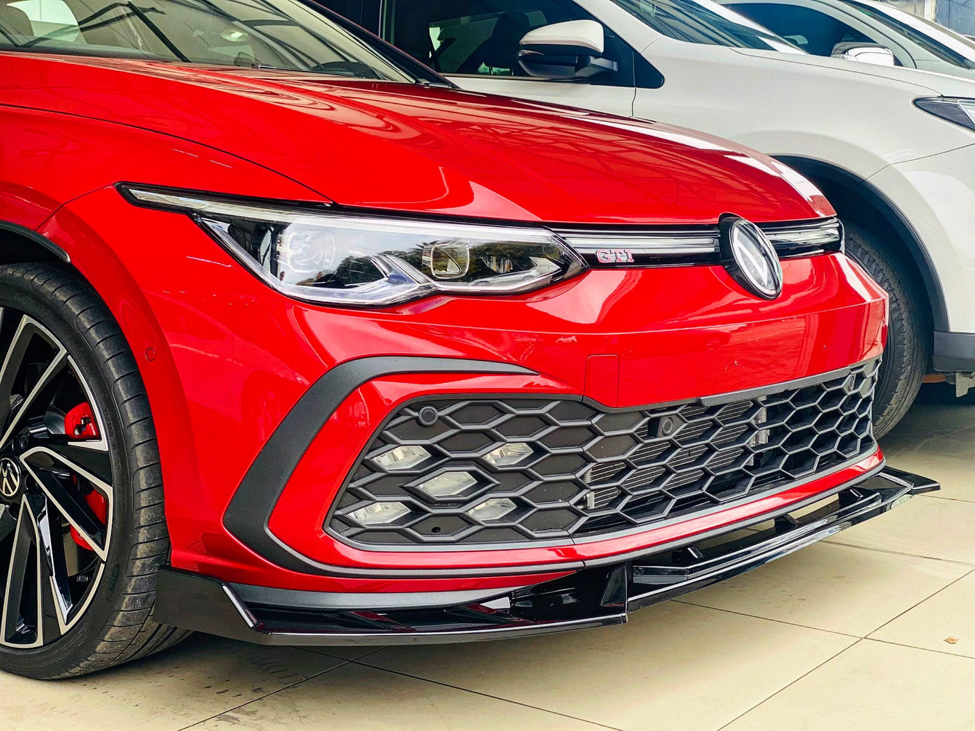 MK8 Gti 3pce front spoiler