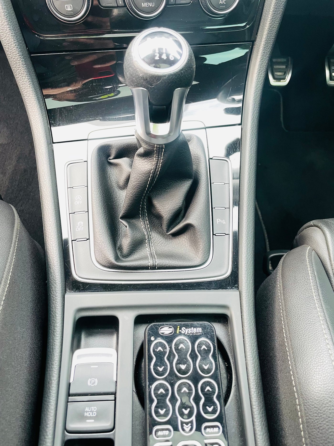 2016 GOLF 7R BAGGED ONLY 86000km