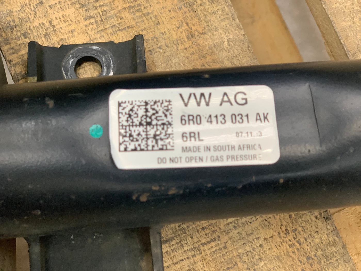 POLO 6 OEM SHOCKS & SPRINGS