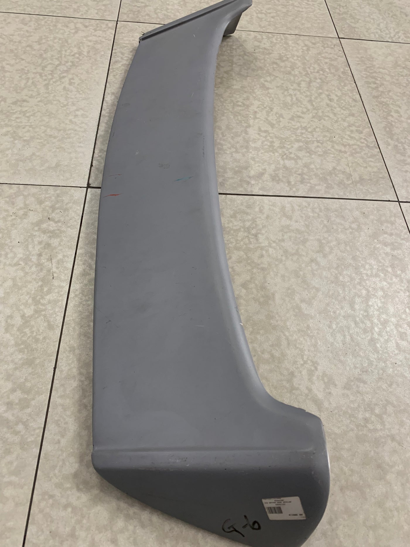 Mk6 gti osir fibre glass roof spoiler ( SHOP SOILED ) cracked but repairable