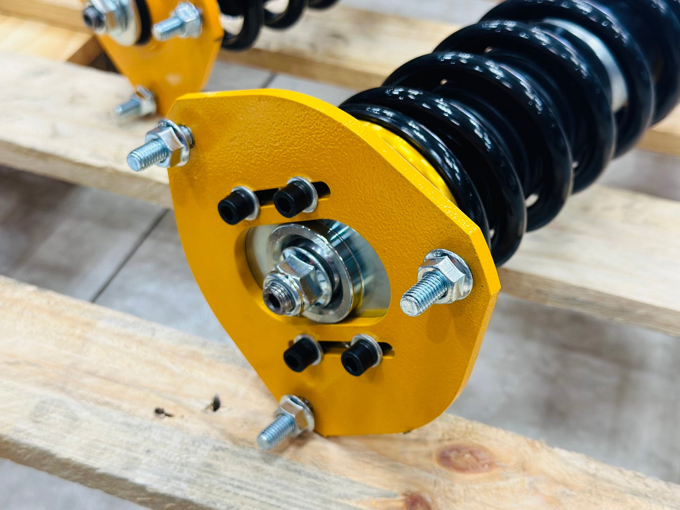 ARC PRO VERSION COILOVERS TOYOTA E9/10 METAL MOUNTING